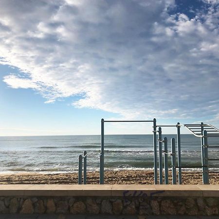 Lovely Seaside Apartment In Front Of Calafell Beach And Cunit Beach Segur de Calafell Eksteriør bilde