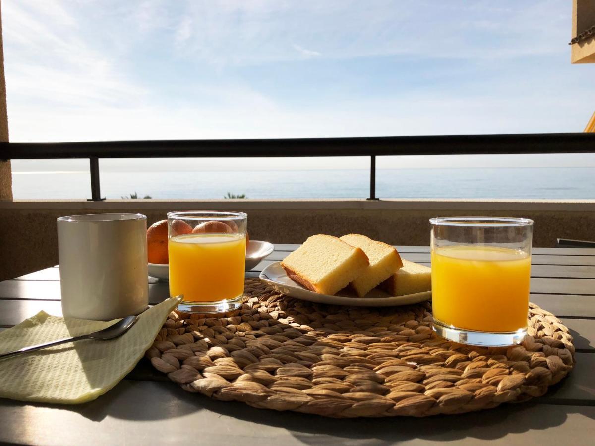 Lovely Seaside Apartment In Front Of Calafell Beach And Cunit Beach Segur de Calafell Eksteriør bilde