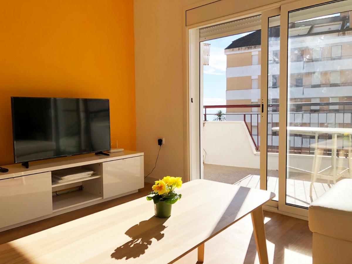 Lovely Seaside Apartment In Front Of Calafell Beach And Cunit Beach Segur de Calafell Eksteriør bilde